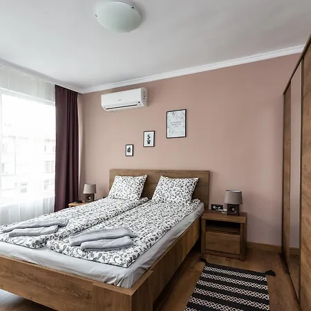 Dinevi Lazur Burgas